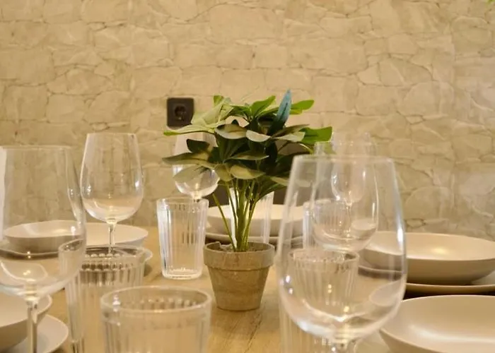 Modern Flat 6 Pax Canteras